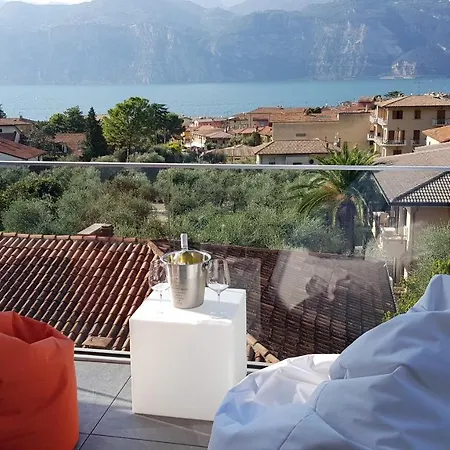 Blue Sky Garda - Sunset